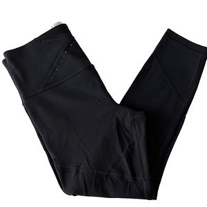 Athleta Leggings It’s a wrap tight 7/8 Black with laser cut detail size M